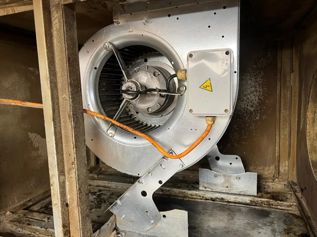 Nettoyage des conduits d'extraction à Paris – Expert Hotte